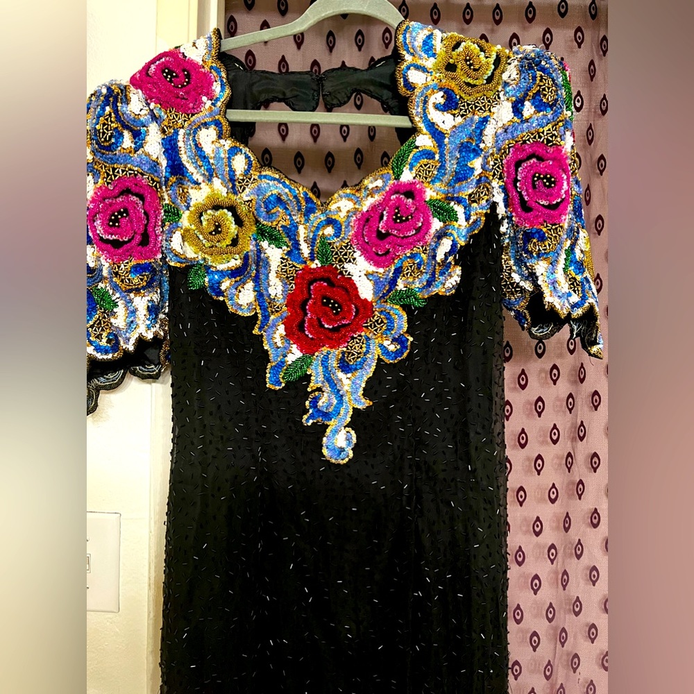 Beautiful cachè evening dress